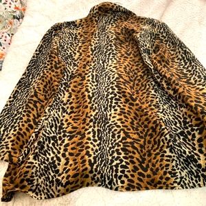 Lepoard  print shirt XL